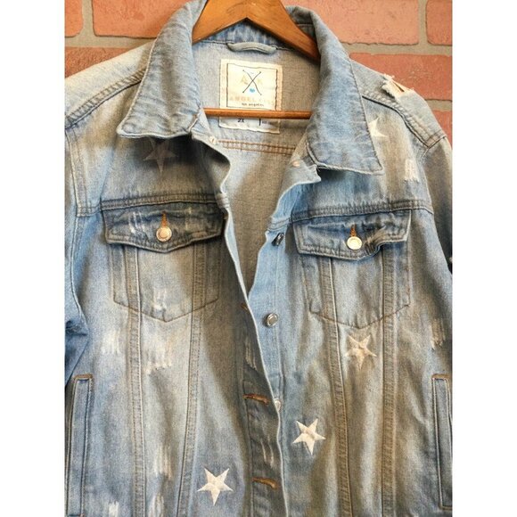 Women's Denim Jean Trucker Jacket Embroidered Stars Distressed Size 2X Angel Kis - Picture 2 of 7